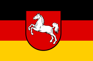 Нижняя Саксония (Германия) - флаг